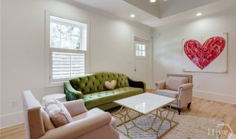 410 Milledge Cir, Athens, GA 30606