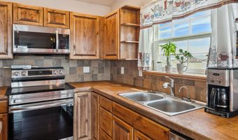 25 NEOSHA Trl, Boulder, WY 82923