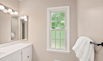 7551 MARSHALL Dr, Annandale, VA 22003