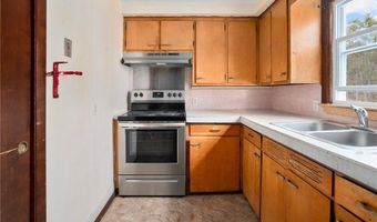 370 Montgomery Ave, Cranston, RI 02905