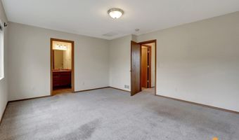6594 Whispering Loop #A, Anchorage, AK 99504