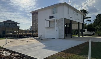 4021 Blue Jay St, Bay St. Louis, MS 39520