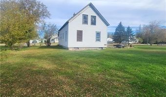 220 Mildred Ave, Almena, WI 54805