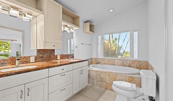 75-1069 A KAMALANI St, Holualoa, HI 96725