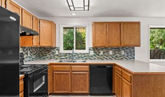 4624 SE GEARY St, Albany, OR 97322