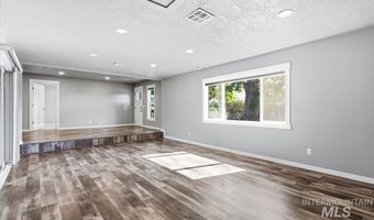 3029 N Maple Grove Rd, Boise, ID 83704