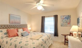 638 Puffin Dr, Barefoot Bay, FL 32976