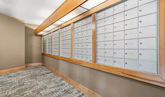 1300 CRYSTAL Dr 606S, Arlington, VA 22202