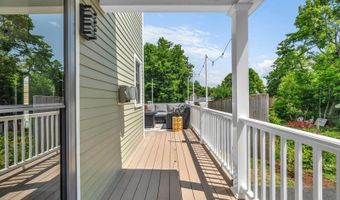 143 Maple St, Bangor, ME 04401