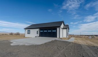 793 Hwy 310, Deaver, WY 82421