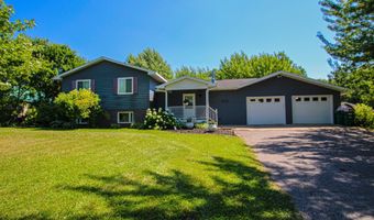 1712 Cranberry Ln NE, Alexandria, MN 56308