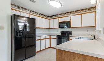 2931 Stonewater Dr, Albany, GA 31721