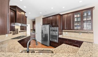43117 SHORE Sq, Ashburn, VA 20148