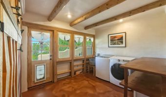 30 Camino Sanador, Santa Fe, NM 87505