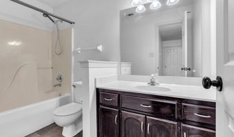 2957 VALLEY LAKE Dr, Bartlett, TN 38135