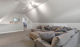 379 Shallowford Dr, Boiling Springs, SC 29316