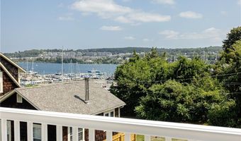 10 Mount Hope Ave, Portsmouth, RI 02871