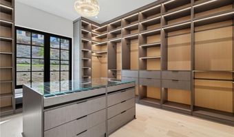 241 Traditions Dr, Alpharetta, GA 30004