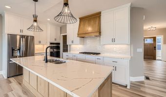 68 143rd Ave NW, Andover, MN 55304