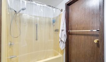 2377 Ansley St, Alliance, OH 44601