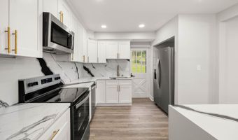 8255 MERTZTOWN Rd, Alburtis, PA 18011