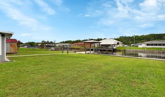 1610 Juno Trl, Astor, FL 32102
