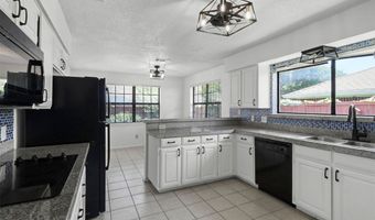 3924 Morman Ln, Addison, TX 75001