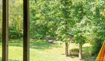 1964 Boulder Dr, Ann Arbor, MI 48104