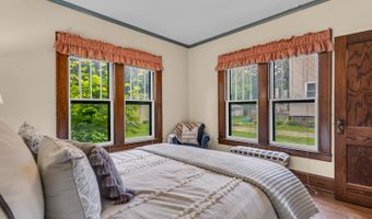 810 N Superior St, Albion, MI 49224