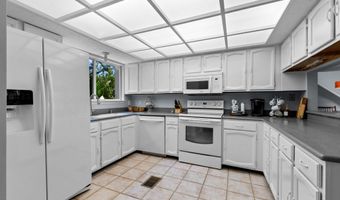 2279 SEMINOLE Rd 11, Atlantic Beach, FL 32233