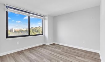 2451 MIDTOWN Ave 714, Alexandria, VA 22303