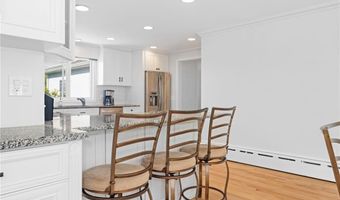 331 Third Beach Rd, Middletown, RI 02842