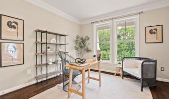 4798 VIRGINIA St, Alexandria, VA 22312