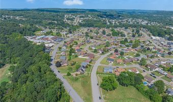 2404 Calvert St, Aliquippa, PA 15001