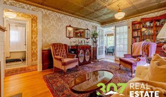 916 Canyon Ave, Cody, WY 82414