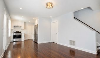 180 Dupont Pl, Bridgeport, CT 06611
