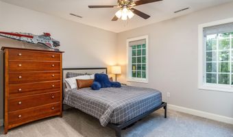 3728 Bridgeport Dr, Ames, IA 50010