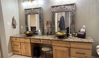 3307 W Richey Ave, Artesia, NM 88210