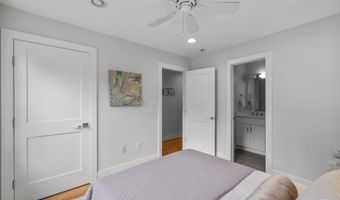 1627 HOLBROOK St NE 2, Washington, DC 20002