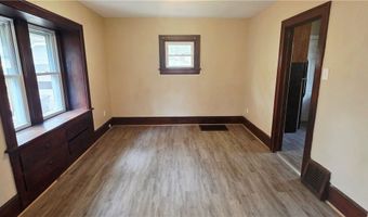 147 Brighton Dr, Akron, OH 44301