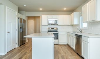 2643 20th St SW, Altoona, IA 50009