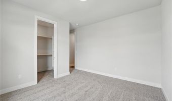 1617 Grayhawk Dr, Basehor, KS 66007