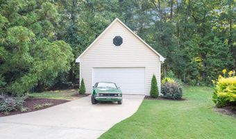 7713 Summercrest Dr, Apex, NC 27539