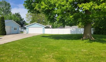 711 S Simon St, Ada, OH 45810