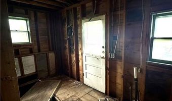 617 N Houston St, Adrian, MO 64720