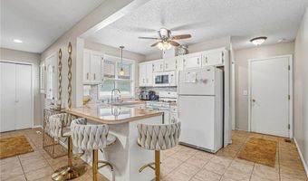 8582 134th St W, Apple Valley, MN 55124