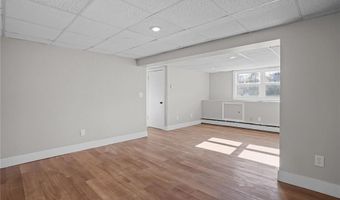 5 Katherine Dr, Johnston, RI 02919