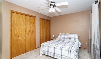 806 Vermont Cir, Ames, IA 50014