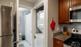 250 Broad St W 819, Athens, GA 30601