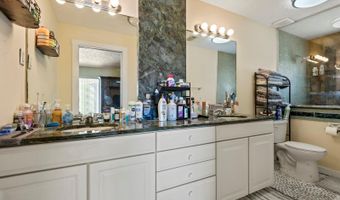 744 FLAMINGO Dr, Apollo Beach, FL 33572